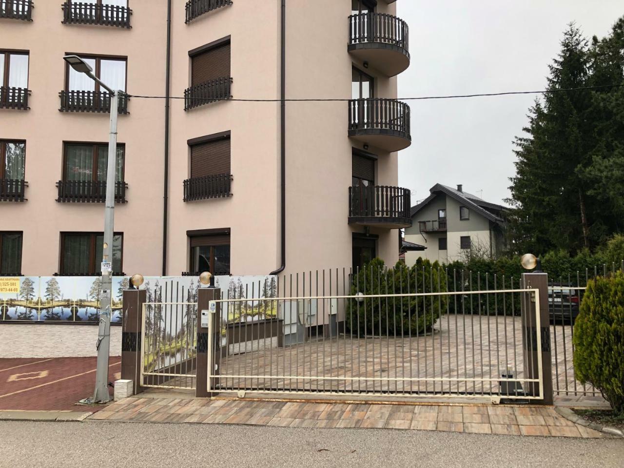 Apartman Blagojevic Zlatibor Bagian luar foto